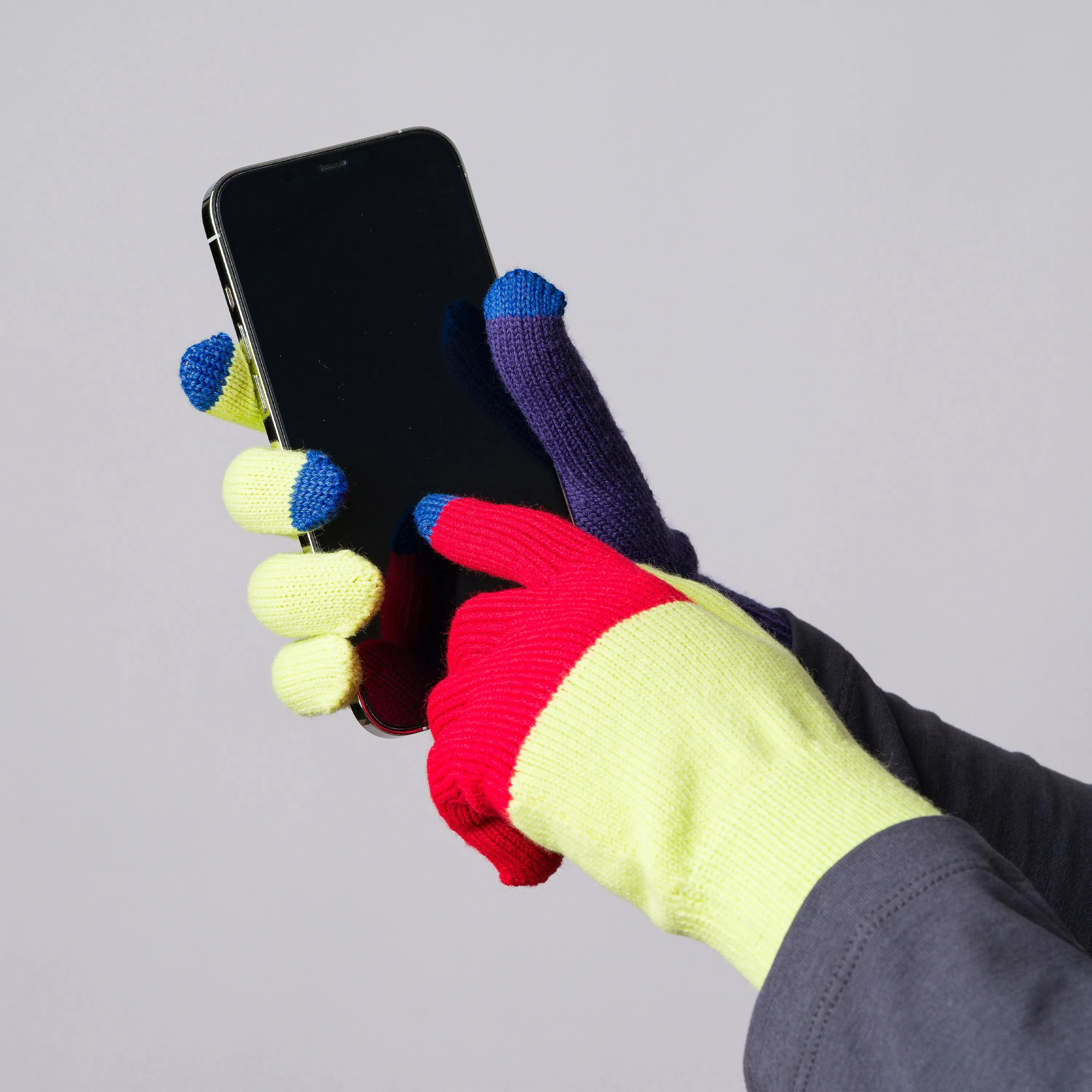 Pair & a Spare Colorblock Touchscreen Gloves - Red/ Lime