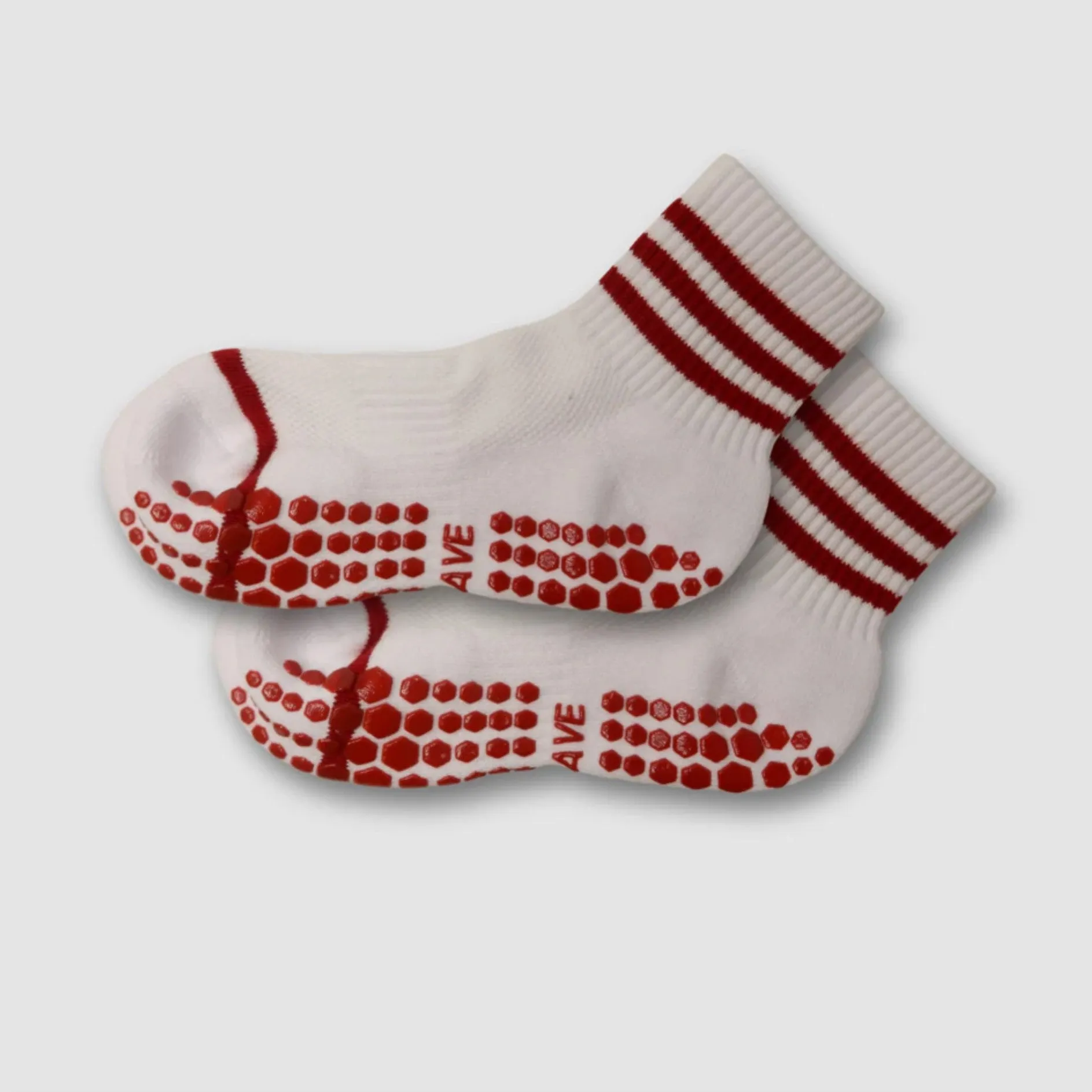 Sporty Chic Quarter Crew Grip Socks (Barre / Pilates)