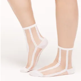 Vertical Stripe Sheer Anklet Socks