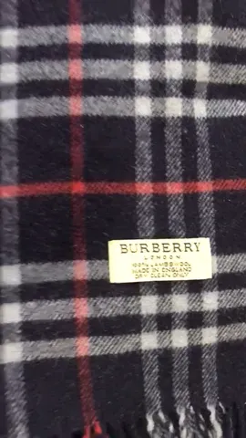 Y2k burberry scarves and get free 5 pcs